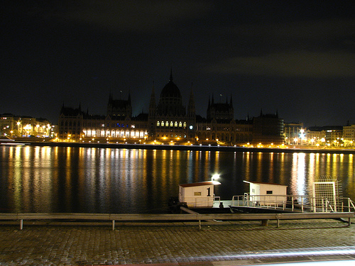 Węgry Budapeszt nocą zdjęcia