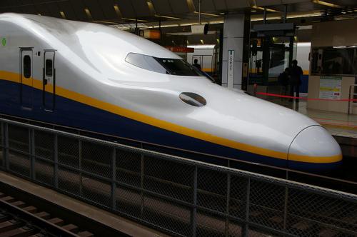 japoński pociąg Shinkansen